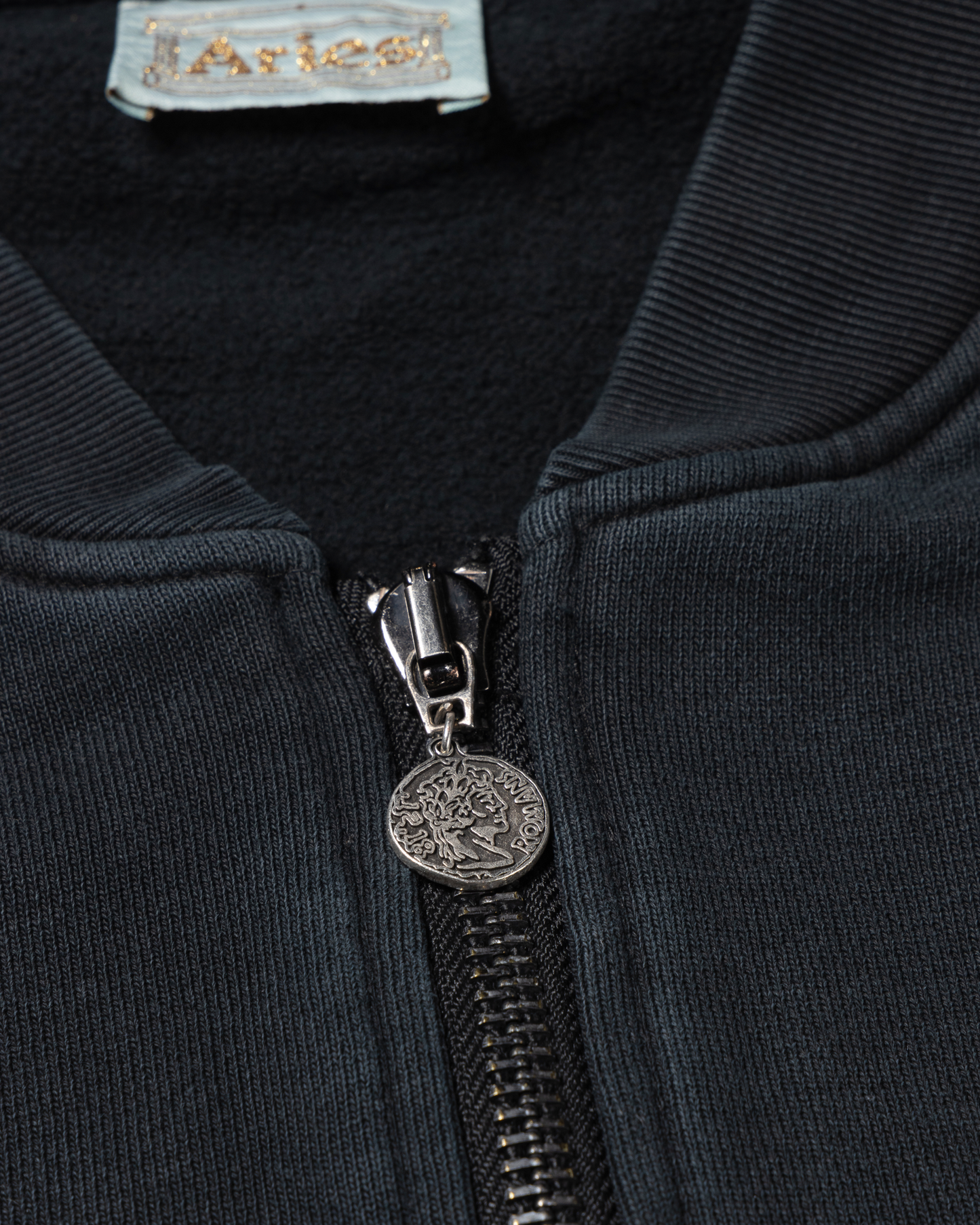 Premium Temple Bomber