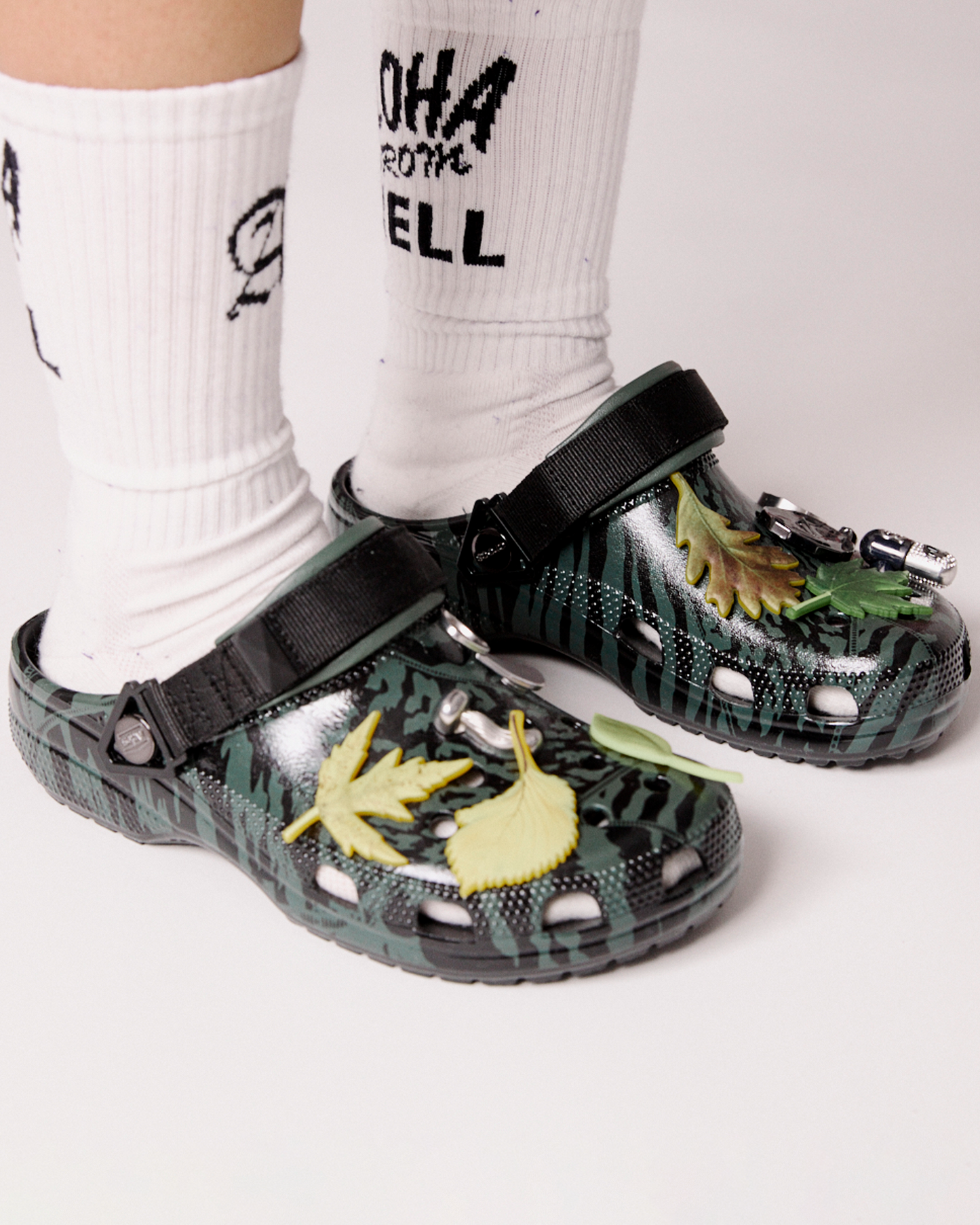 aries x crocs classic clog