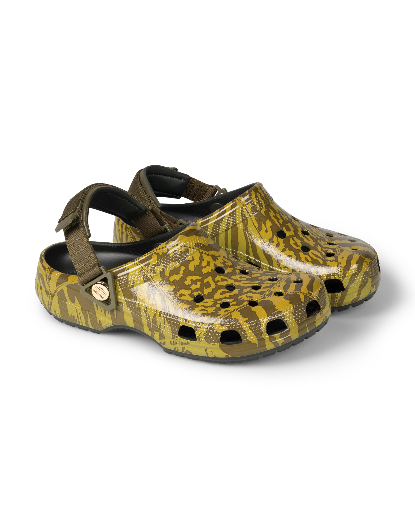 aries x crocs classic clog