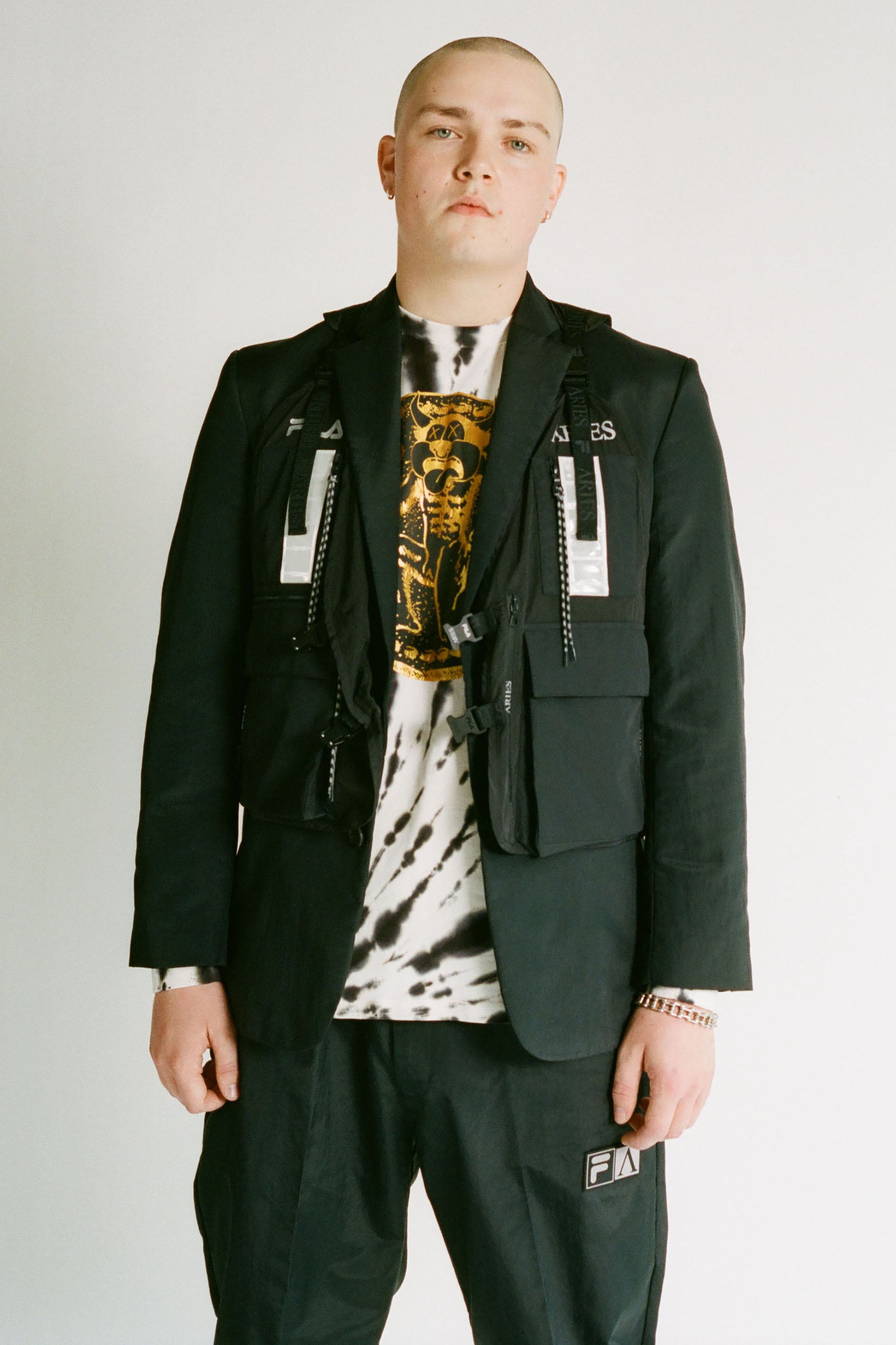 Load image into Gallery viewer, Hybrid Tailored Jacket &amp; Cargo Vest