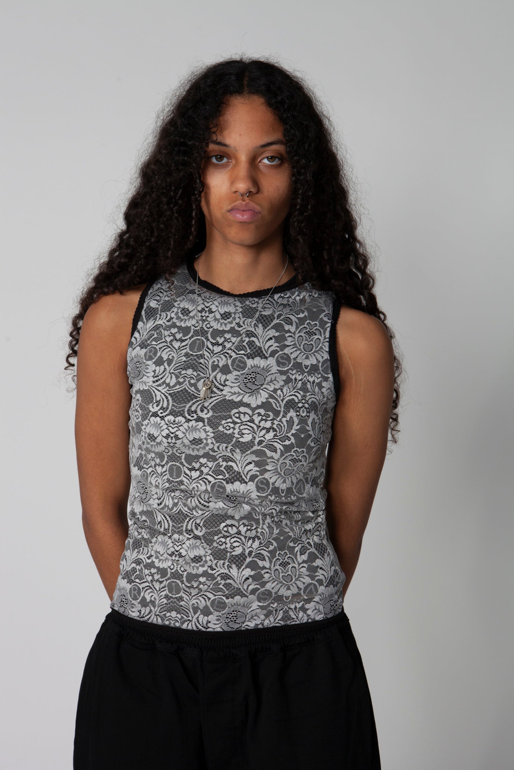 Load image into Gallery viewer, Fleur Lace Vest