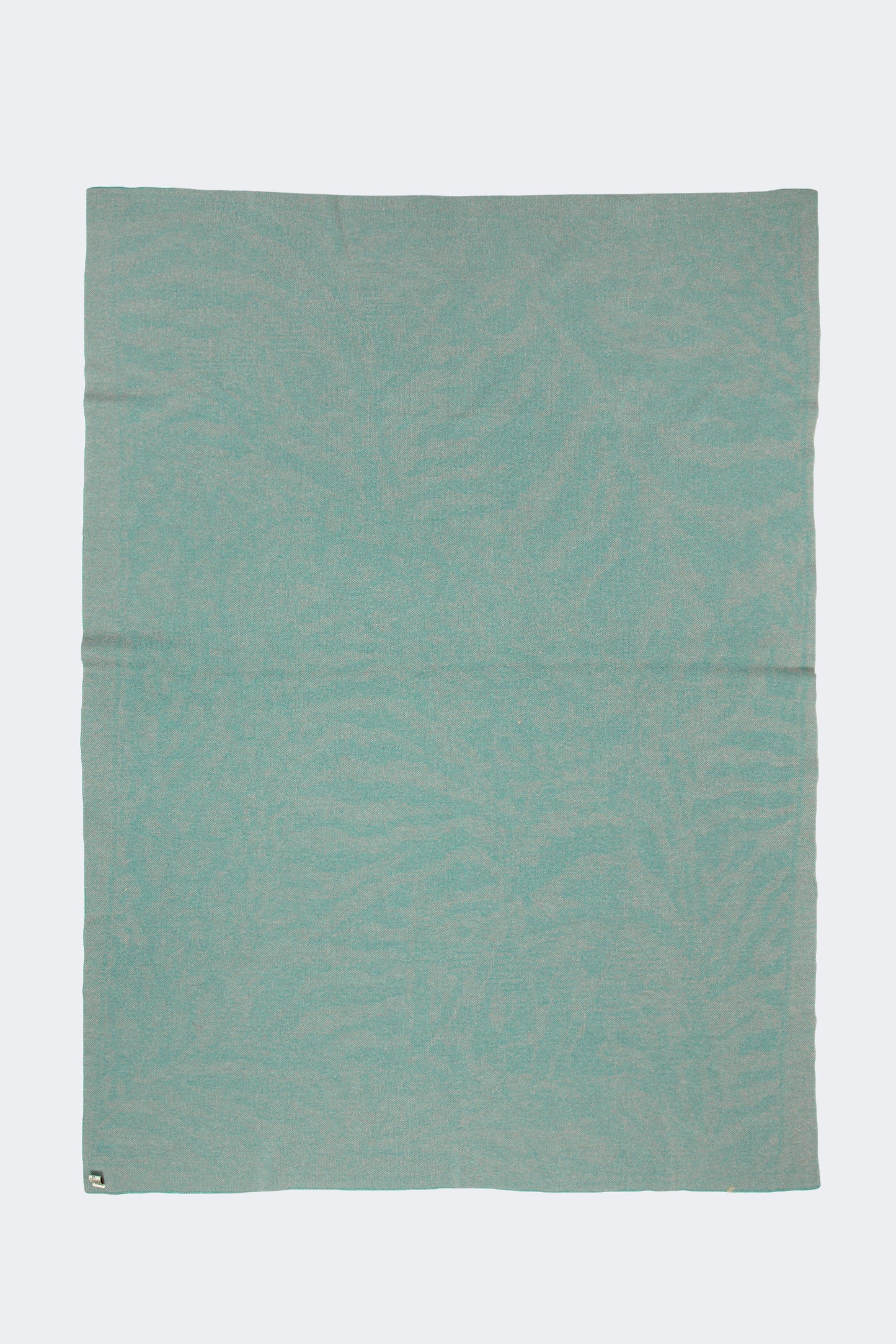 Zip jacquard blanket